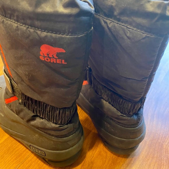Sorel Kids Black and Red Snow Boots - Picture 5 of 11